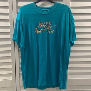 Nike Tee